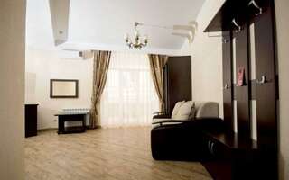 Гостевой дом Милана Витязево 3-местная комната полулюкс с балконом-3